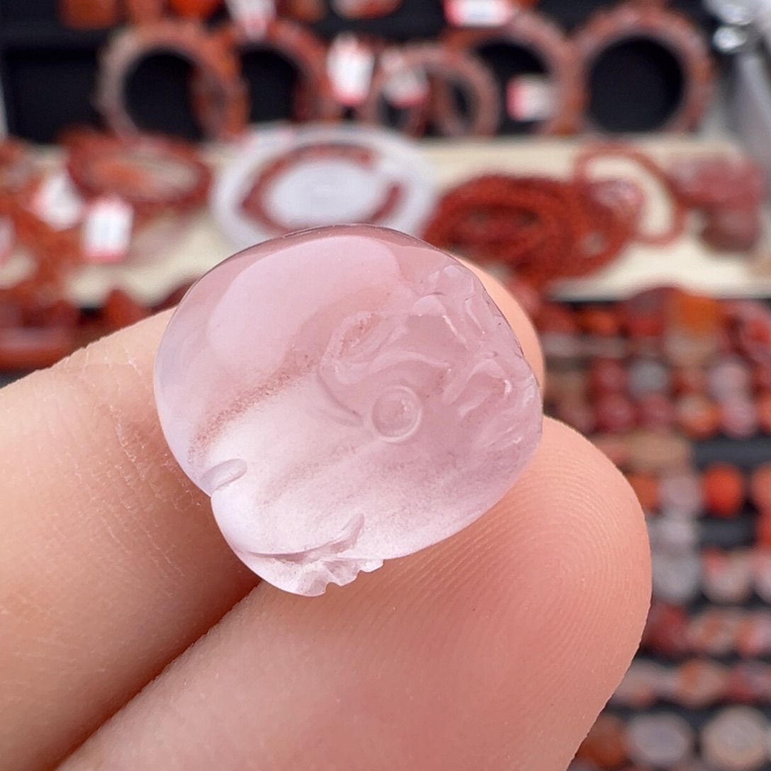 南红玛瑙未镶嵌颈饰金蟾