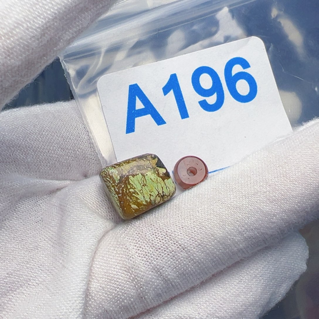 南红玛瑙未镶嵌珠宝奇石