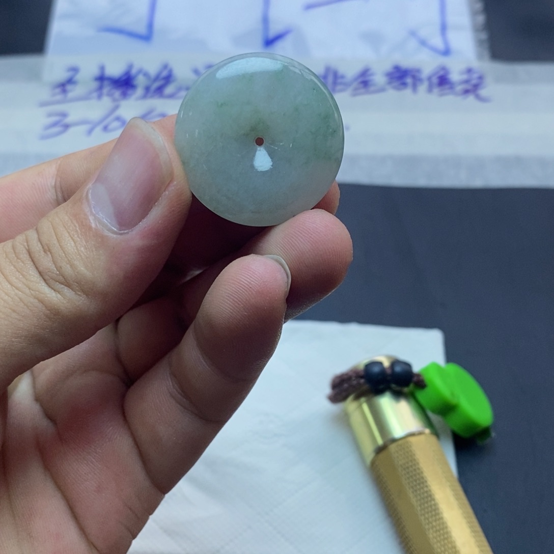 翡翠手镯未镶嵌翡翠首饰