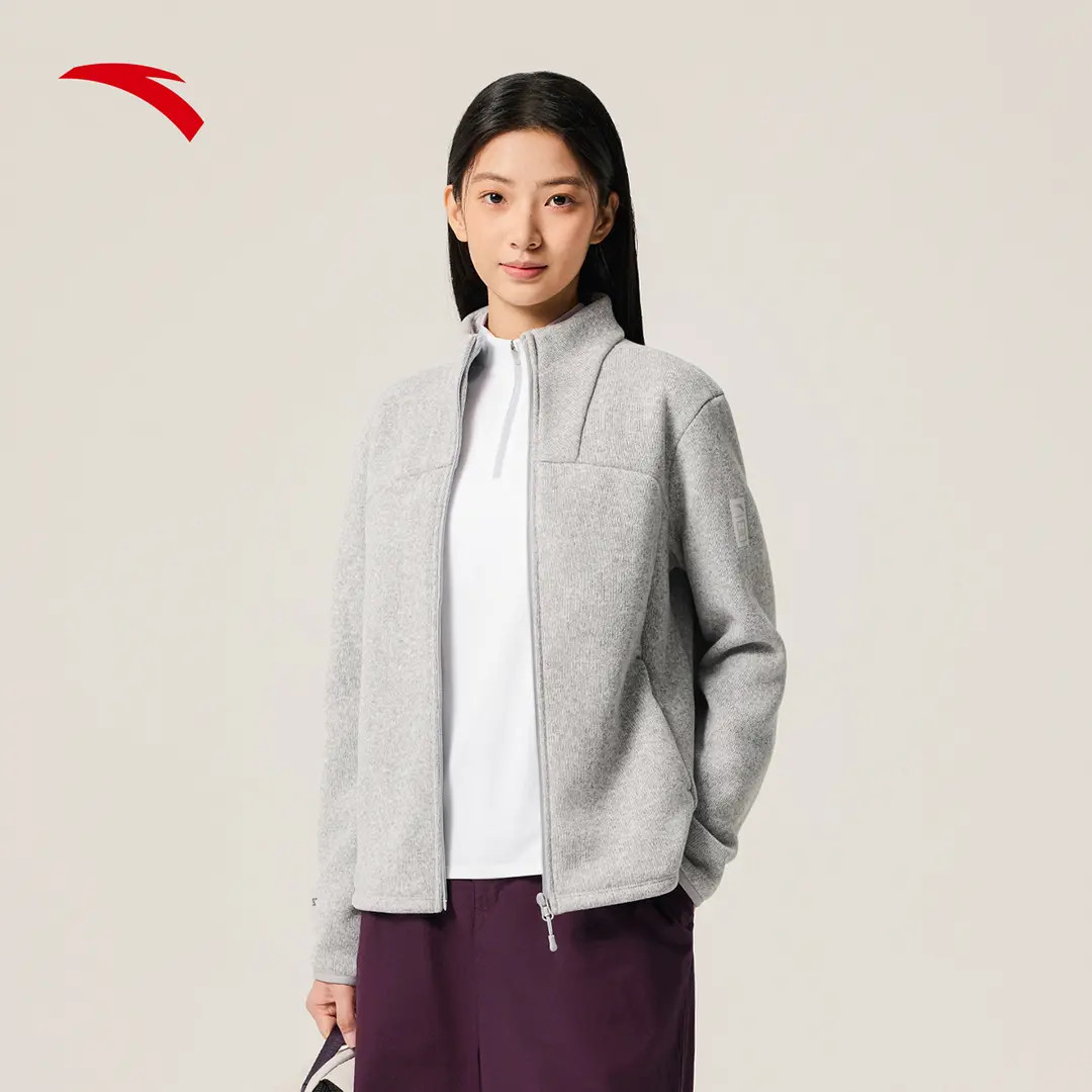 安踏国家地理polartec绒连帽冬季女子保暖抓绒衣运动休闲风短外套