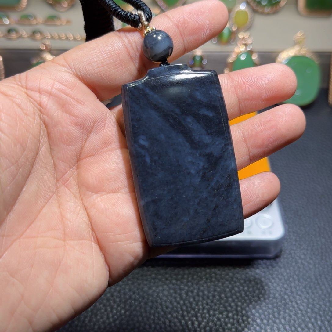 和田玉挂件未镶嵌血*侠