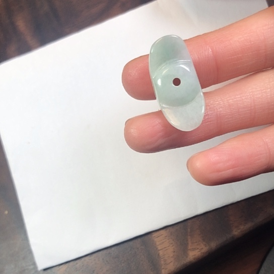 翡翠未镶嵌颈饰缅甸A货，每天下午1点半开播