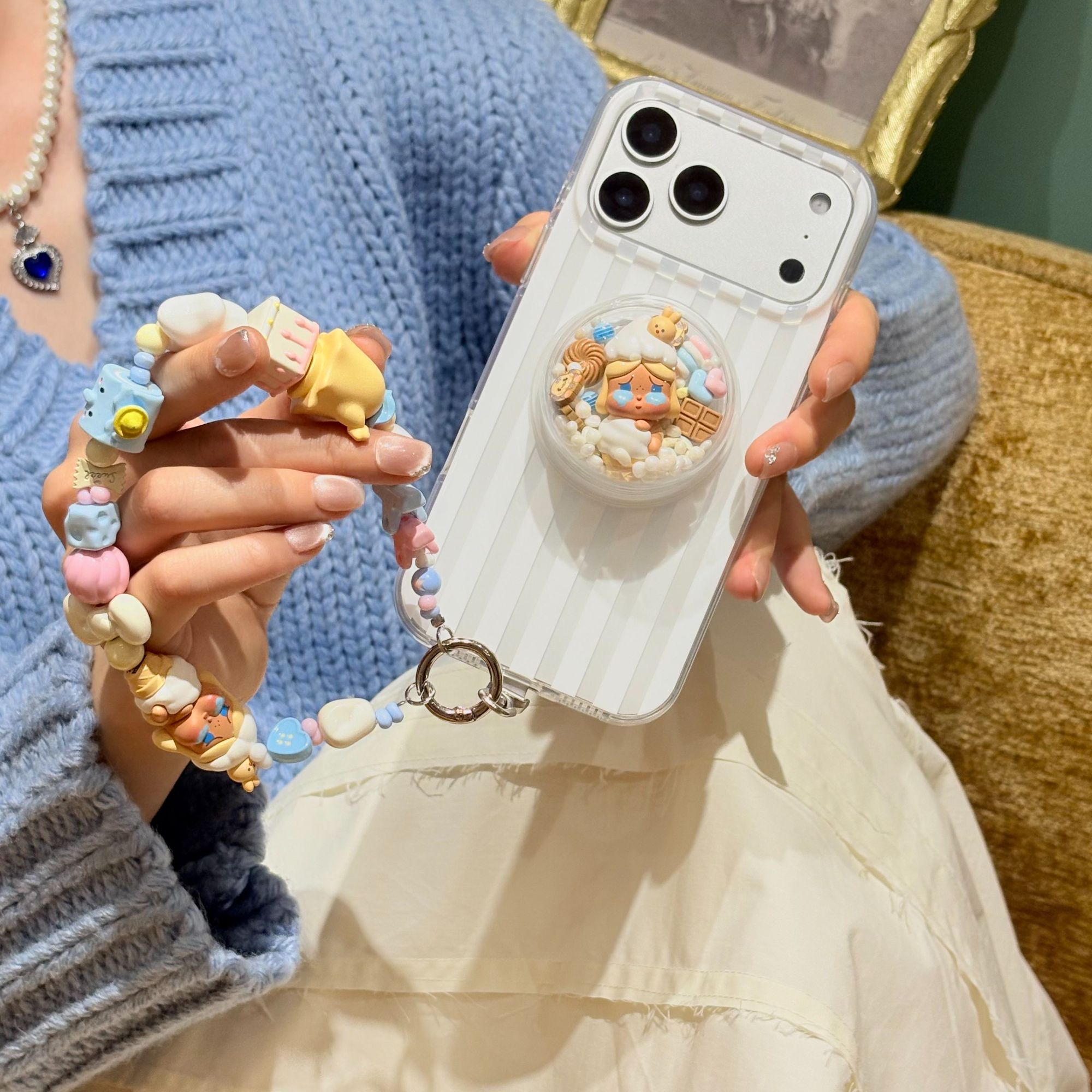 哭娃crybaby冰激凌系列挂链强磁吸支架可爱iphone防摔壳银色