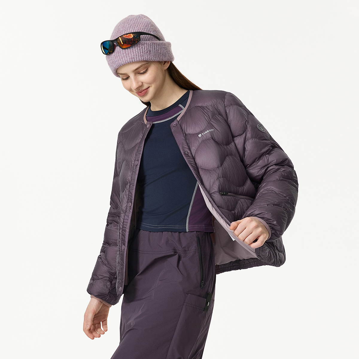 坦博尔无领时尚设计感轻羽绒TB5330270D