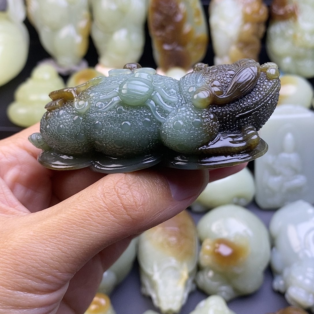 未镶嵌和田玉把件柏****恒