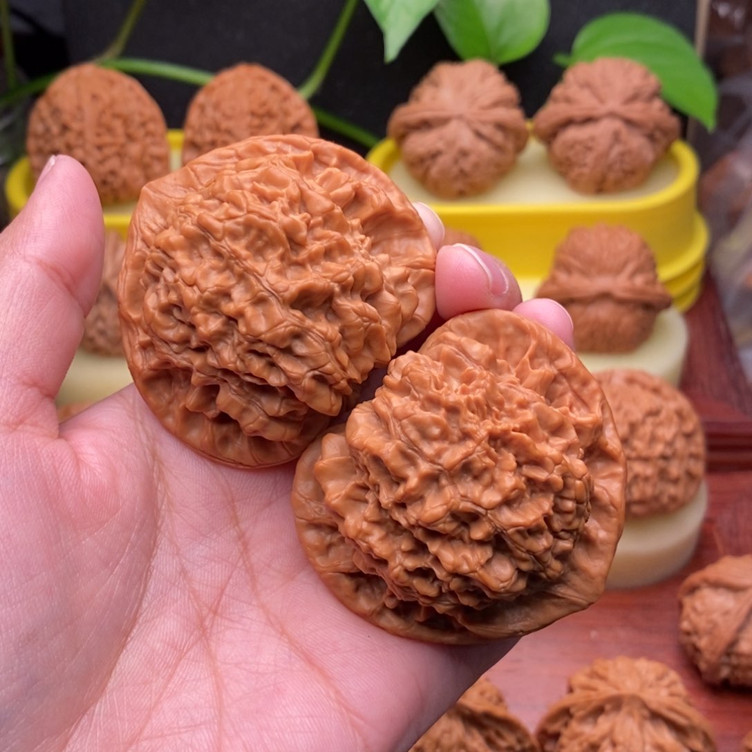 把件文玩核桃蛋**生50“毕业”大官帽“大漏”