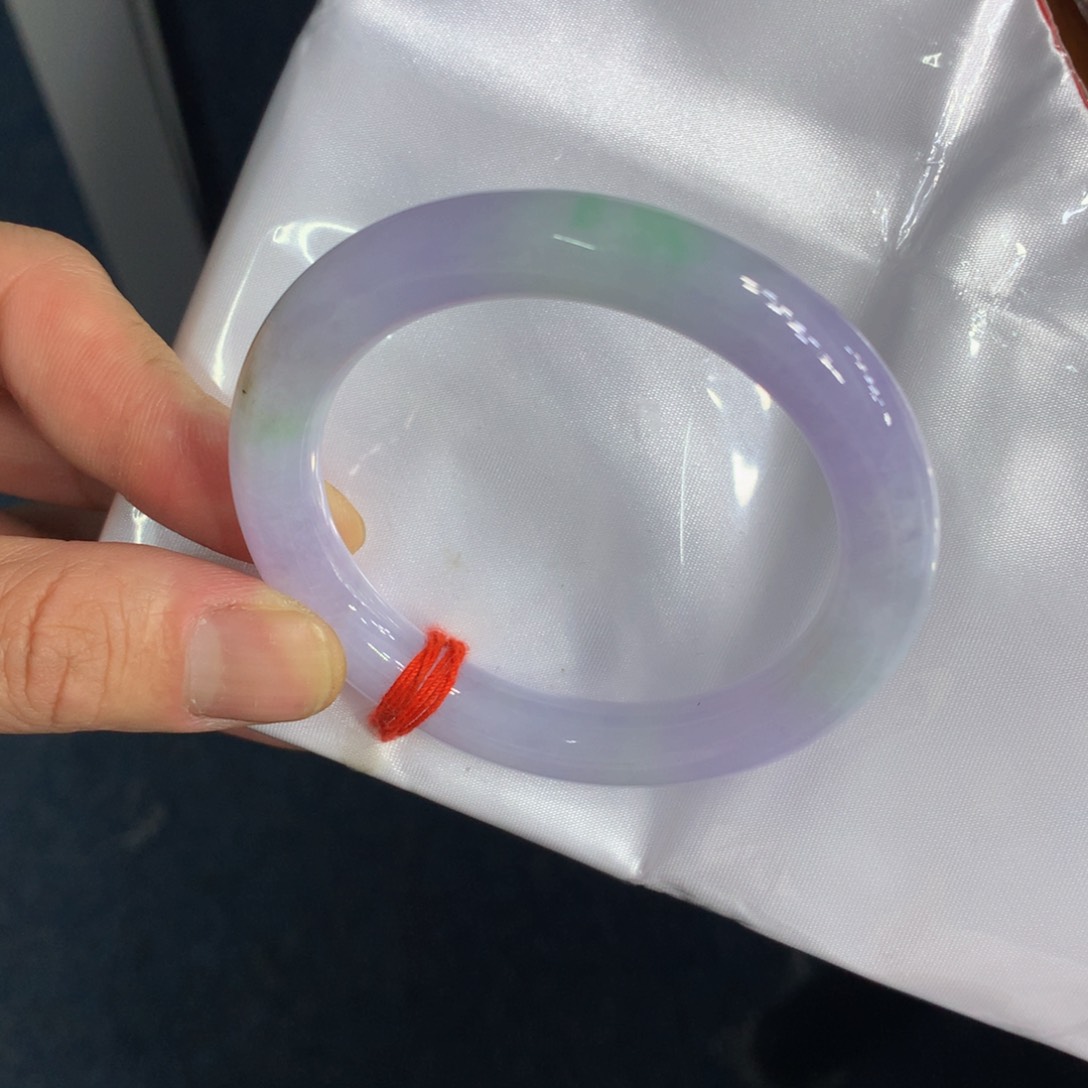 翡翠手镯（圆镯）未镶嵌翡翠