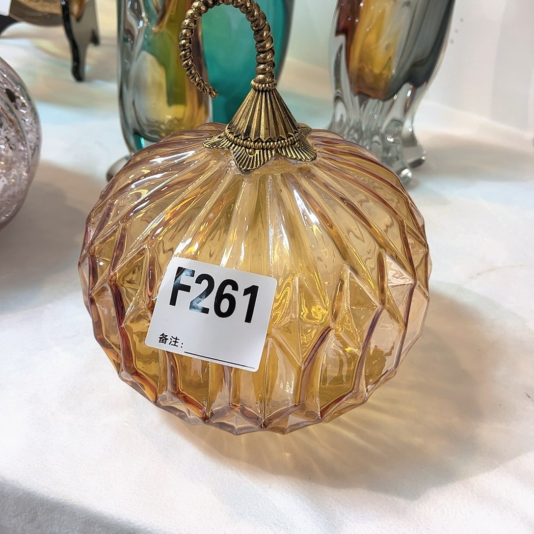 琉璃手工艺品我是赵思特