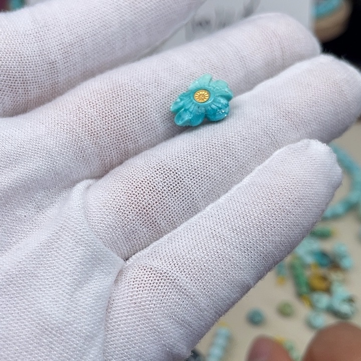 南红玛瑙未镶嵌珠宝奇石