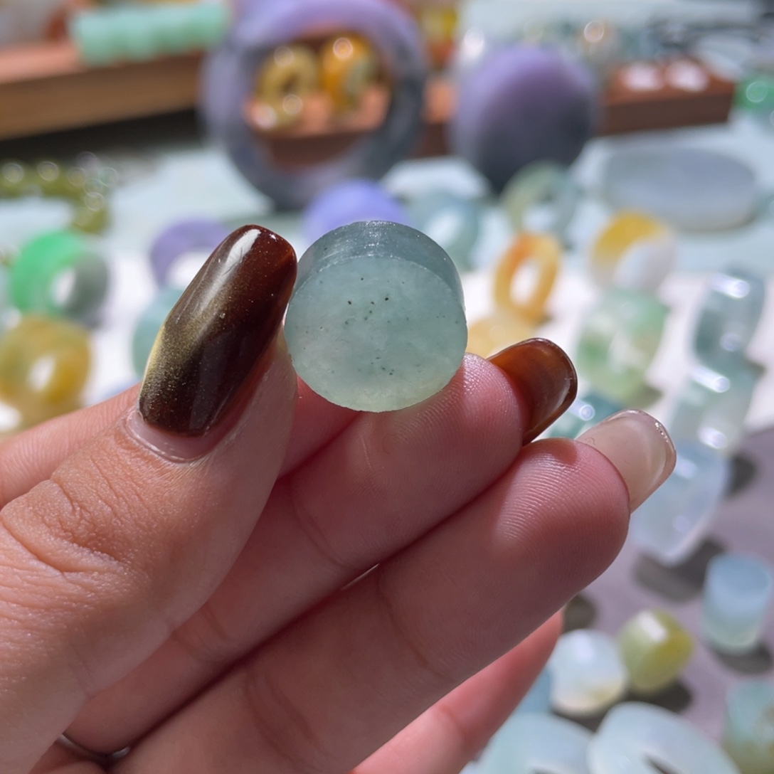 定制翡翠未镶嵌翡翠