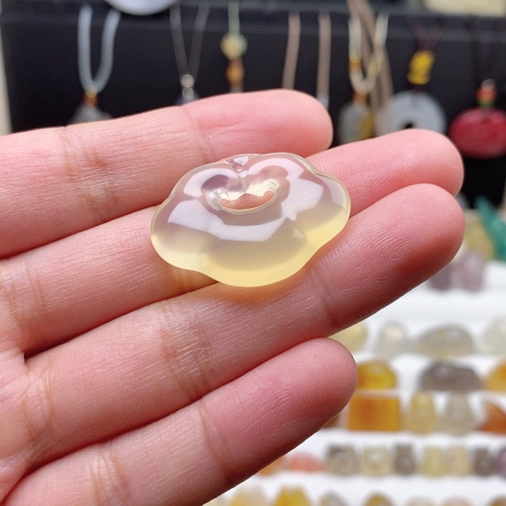 鱼***儿玛瑙/玉髓未镶嵌颈饰