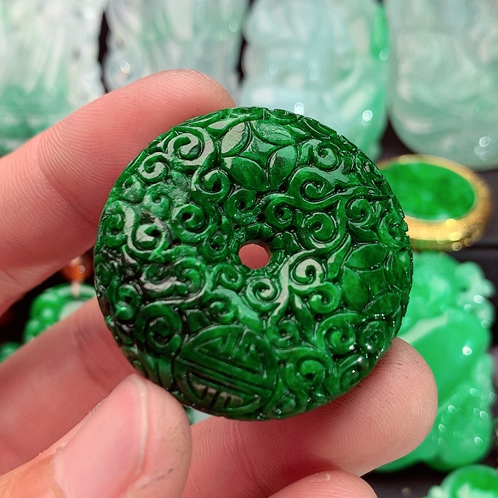 翡翠未镶嵌吊坠(不含链)