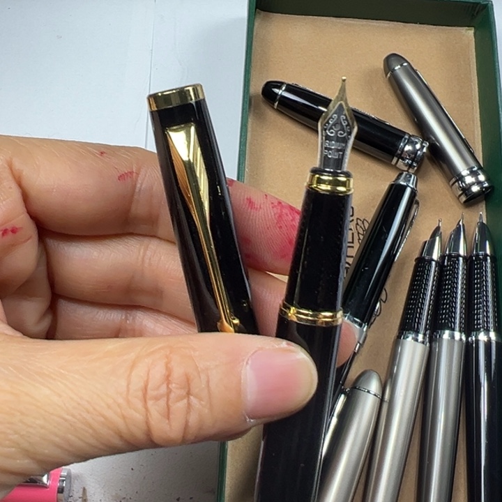 便携式1010明尖中细0.5可用墨囊