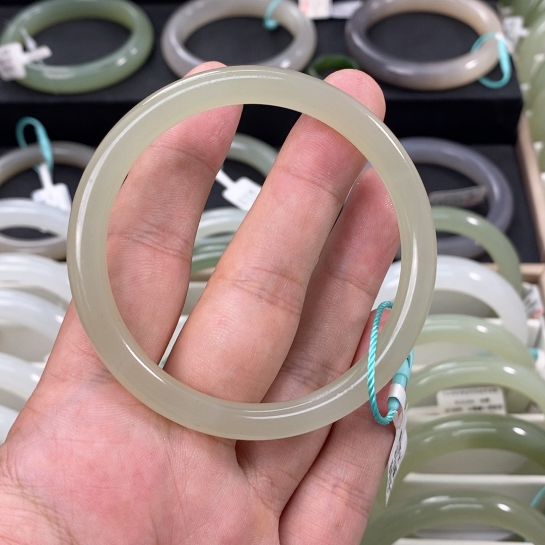 和田玉手镯未镶嵌柿*56