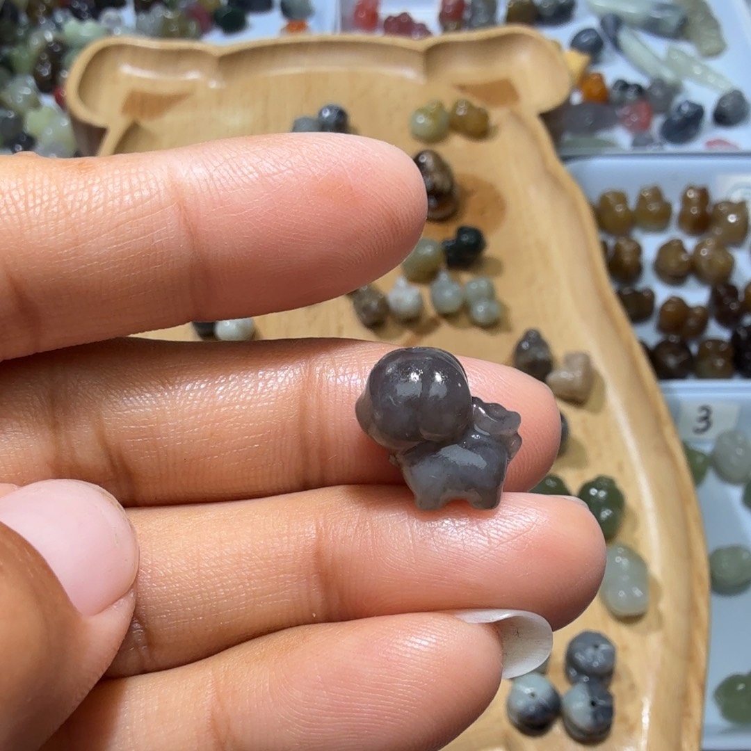 和田玉未镶嵌珠宝奇石