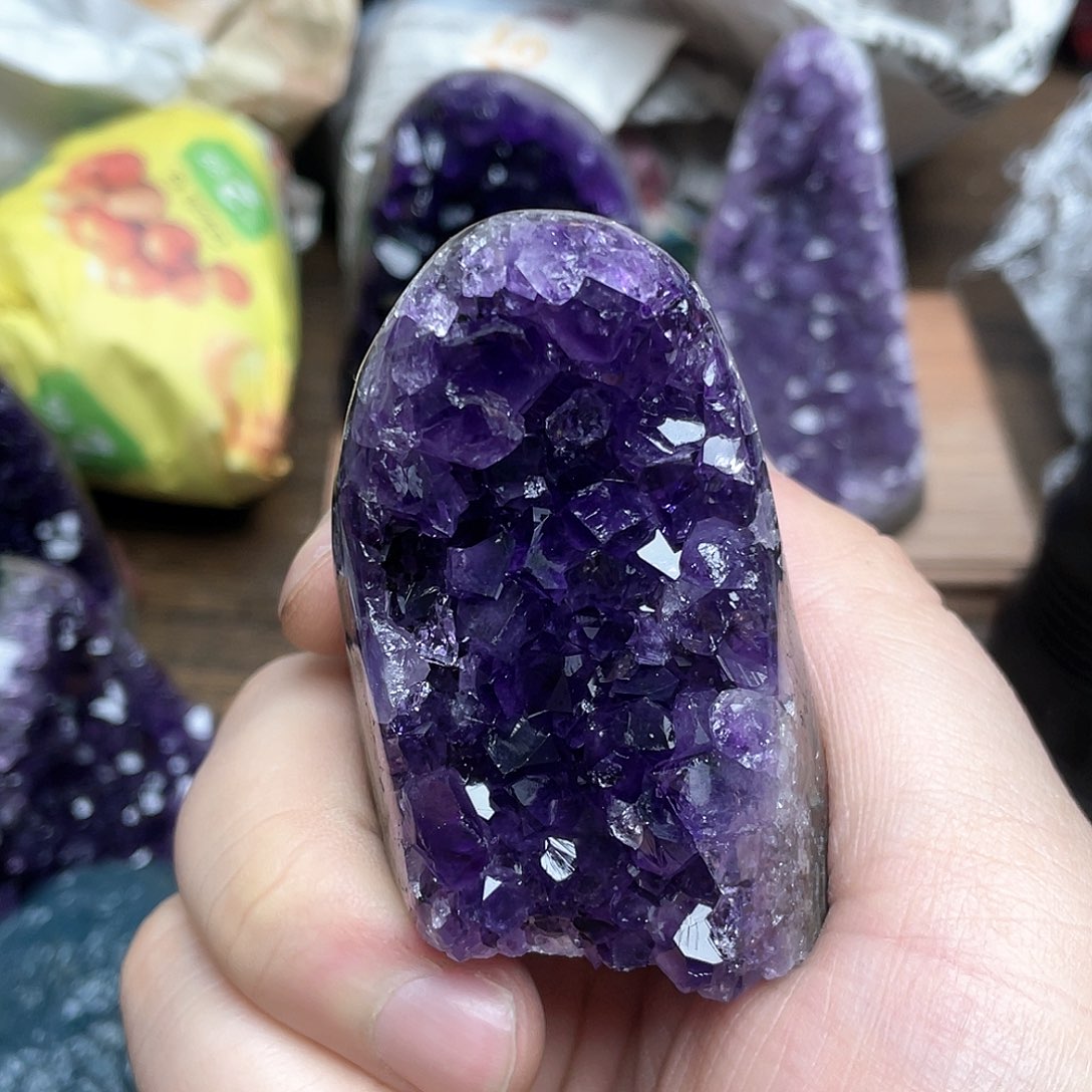 紫晶大型摆件（非配饰）未镶嵌