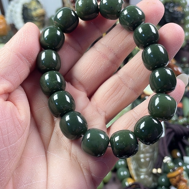 透闪石质玉手链未镶嵌