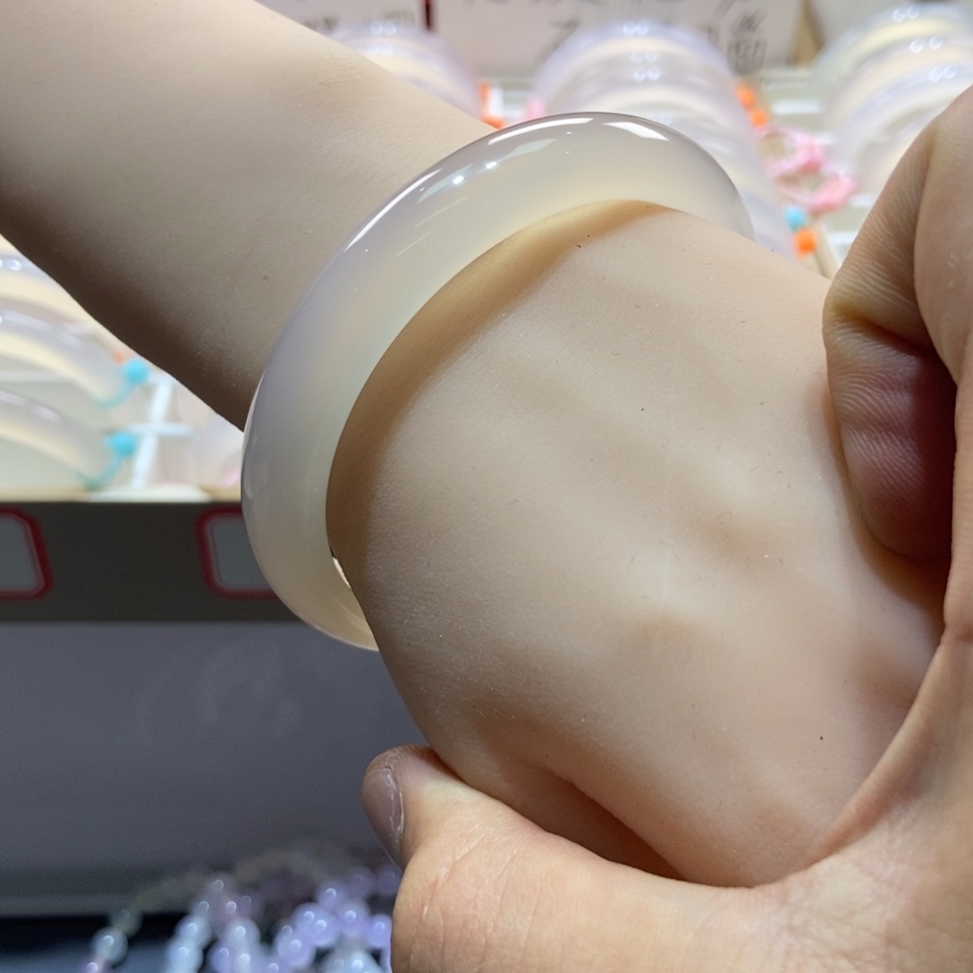 玛瑙/玉髓手镯未镶嵌石****✨411