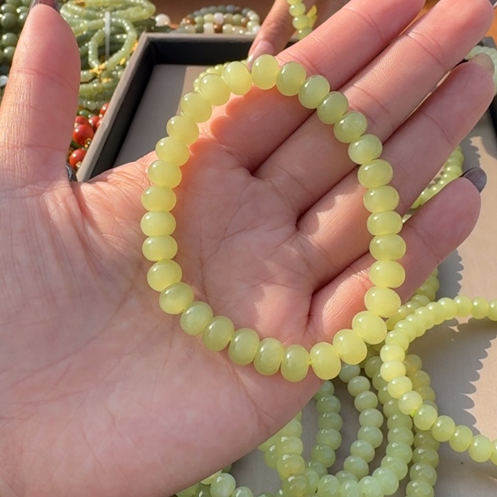 和田玉未镶嵌颈饰卡8冉冉