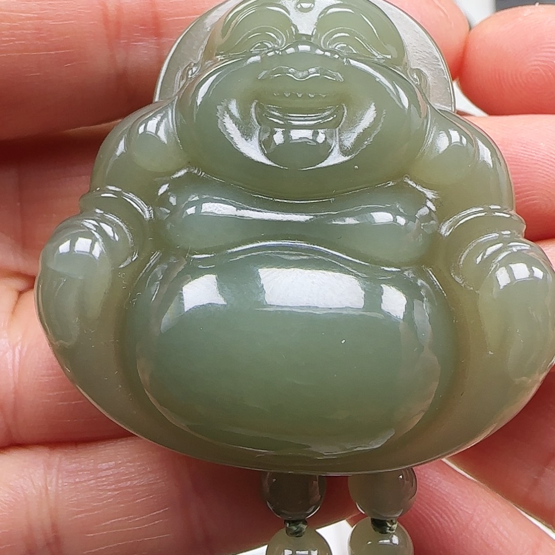 和田玉未镶嵌吊坠(赠链)