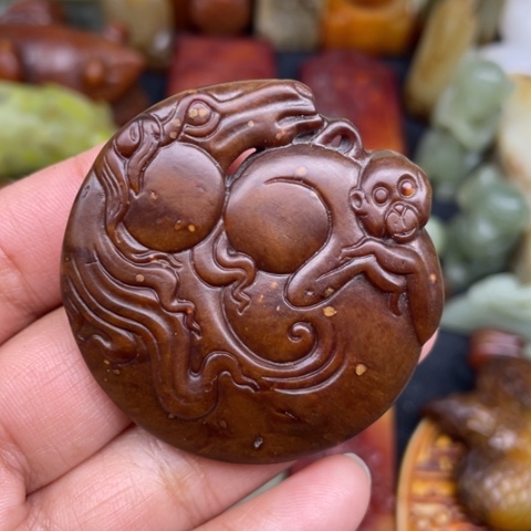 蛇纹石玉未镶嵌颈饰16