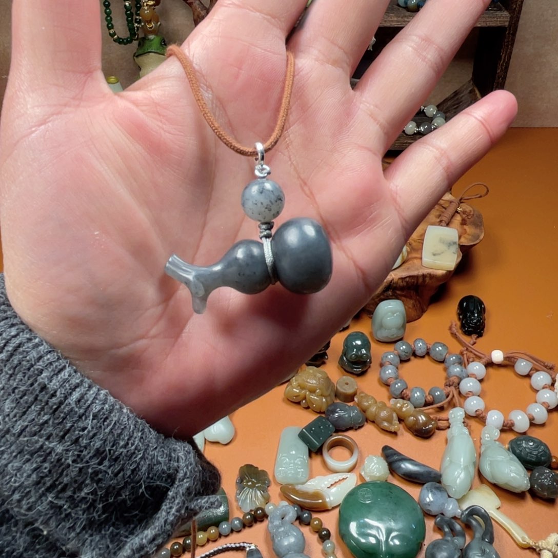 和田玉（糖玉）未镶嵌车挂