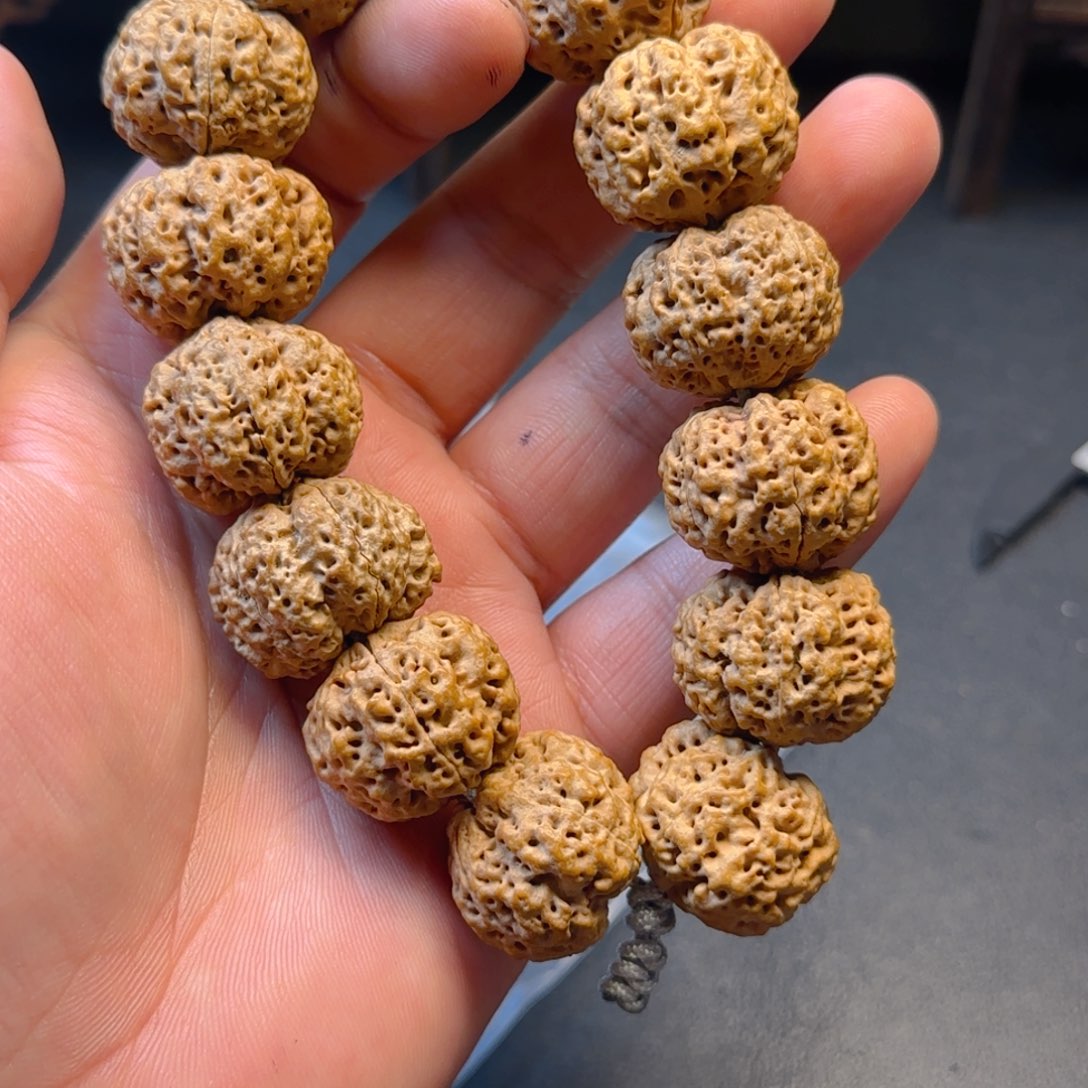 金刚菩提手串L**护最强蜂王金刚菩提