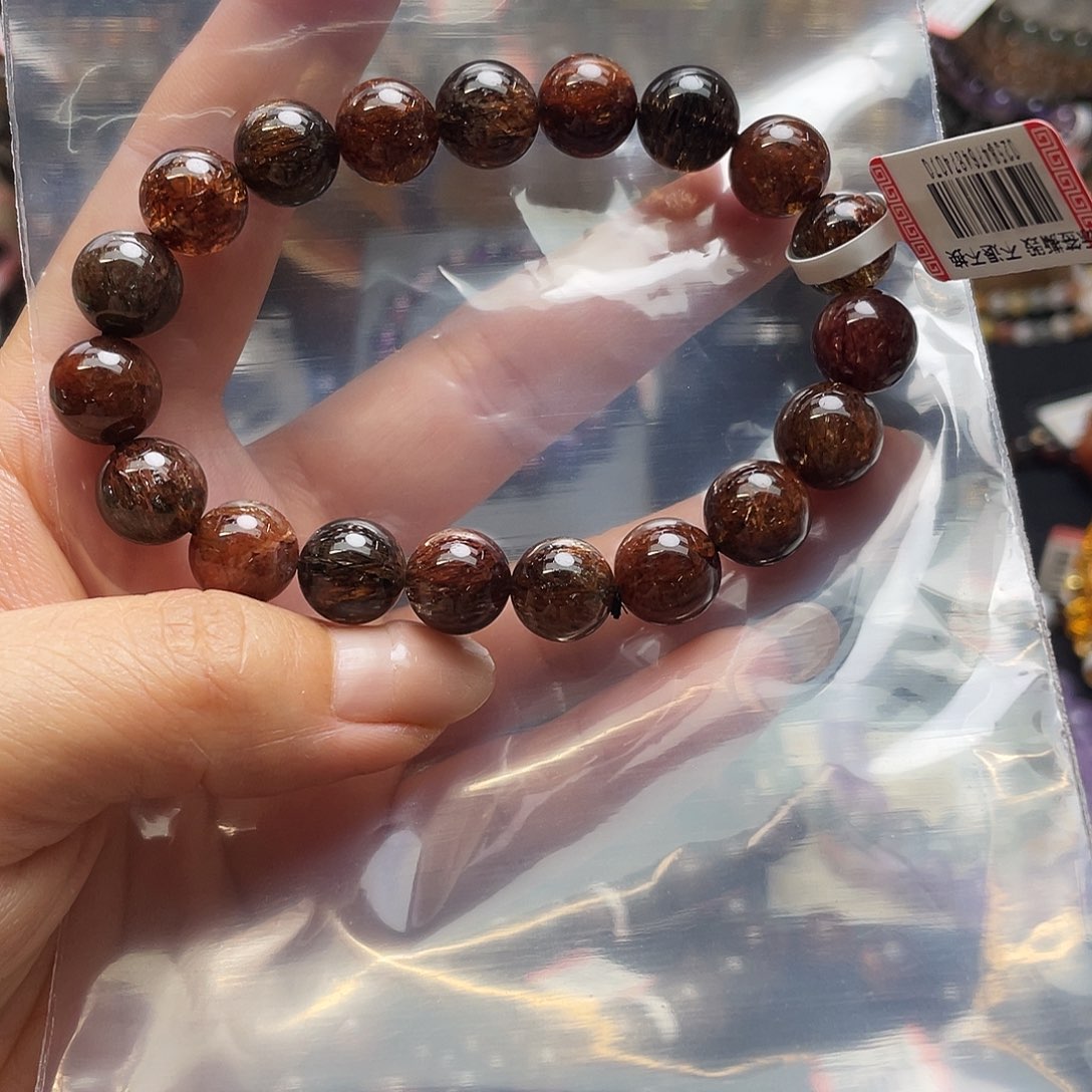 小***友水晶手串未镶嵌手串494。