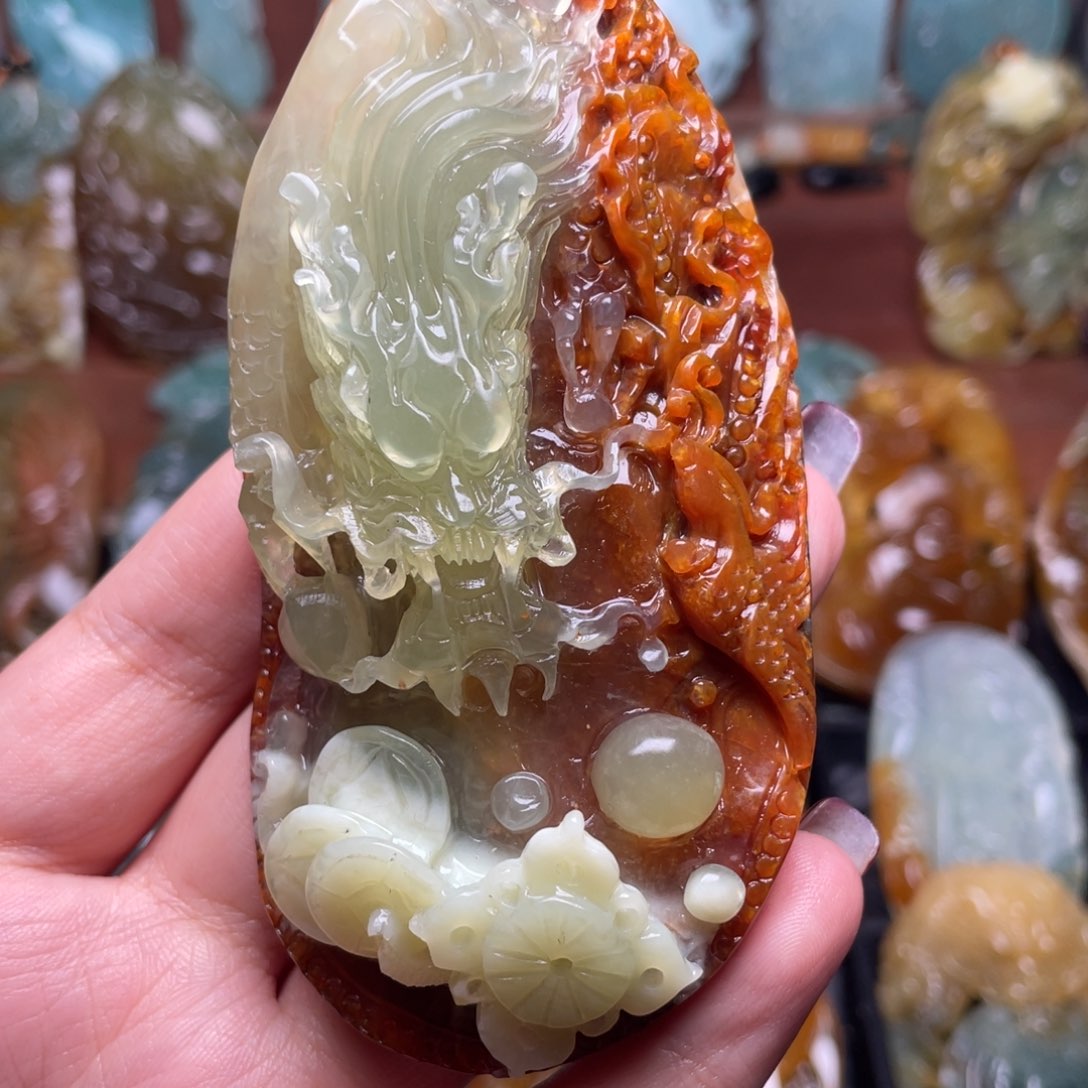 蛇纹石玉颈饰未镶嵌圣*