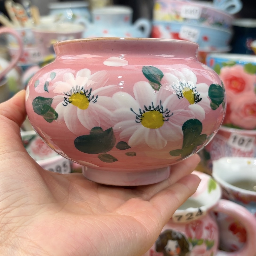 瓷片兔兔盖茨。兔兔好