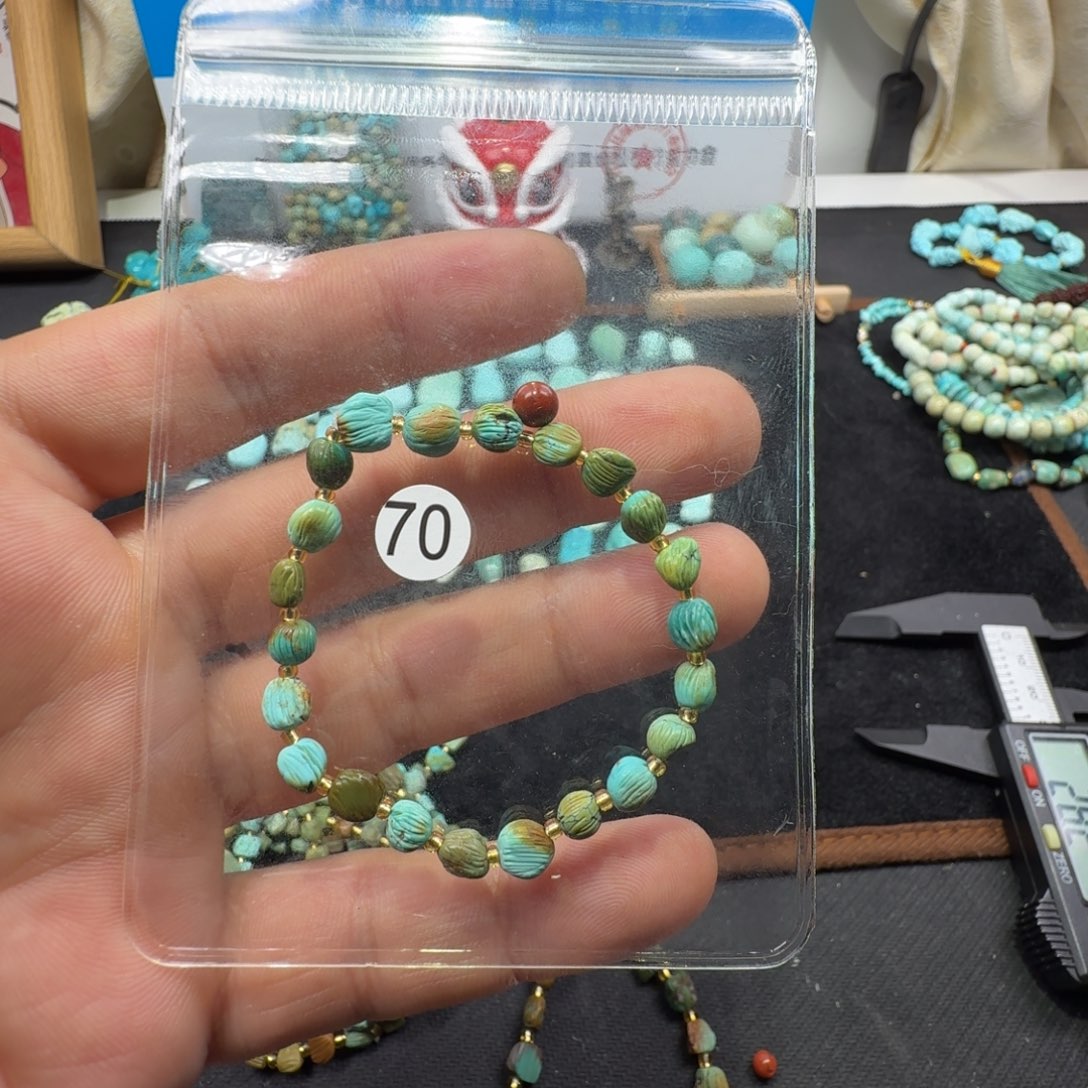 南红玛瑙未镶嵌颈饰