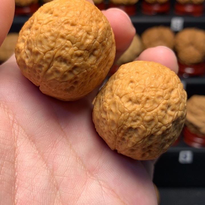 文玩核桃把件水晶球40尺寸