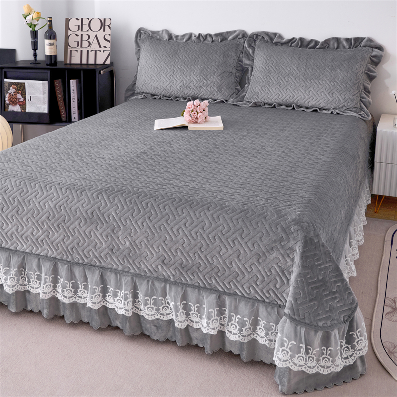 纯色牛奶绒夹棉花边床盖三件套加厚加绒榻榻米炕盖单件水晶绒床单