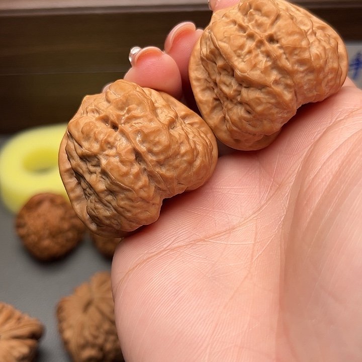 文玩核桃吊坠蛤蟆头38全