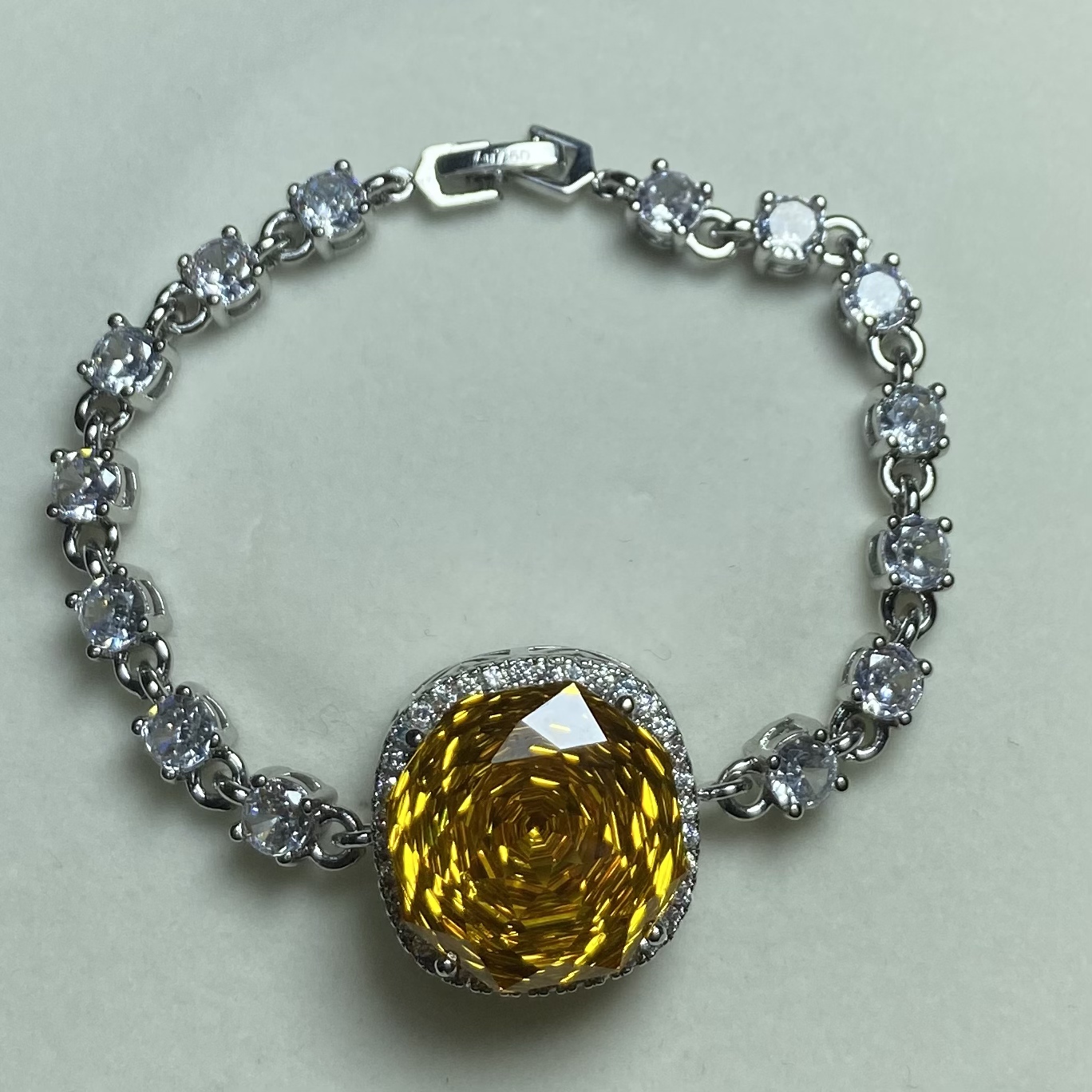 精选b326 -典藏轻奢-重工豪华手链