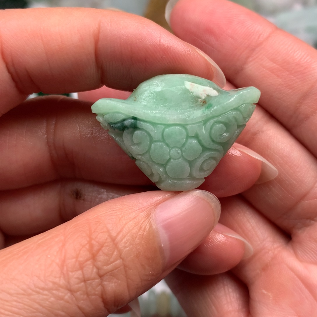 定制翡翠未镶嵌翡翠