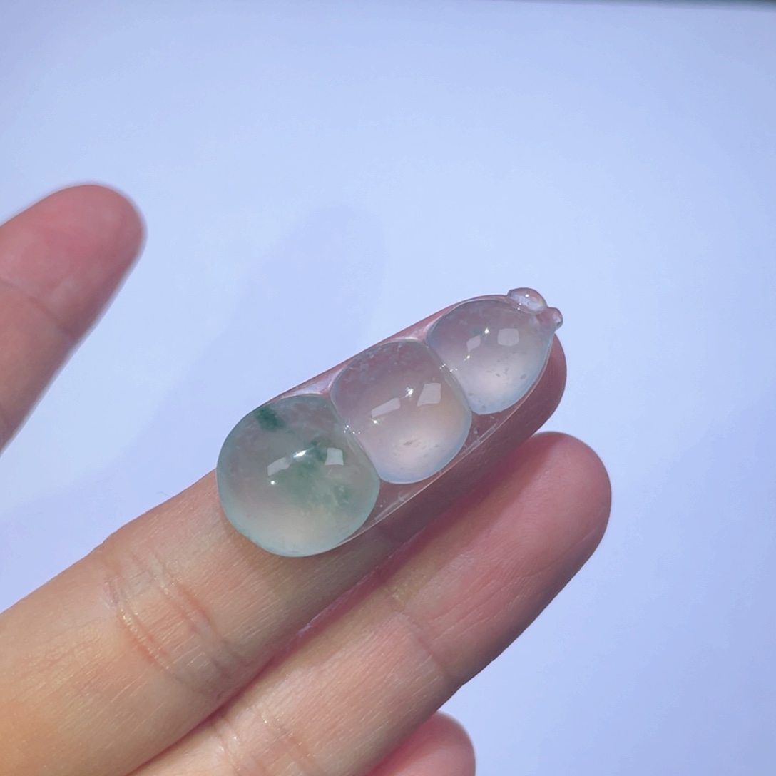 翡翠颈饰未镶嵌裸石