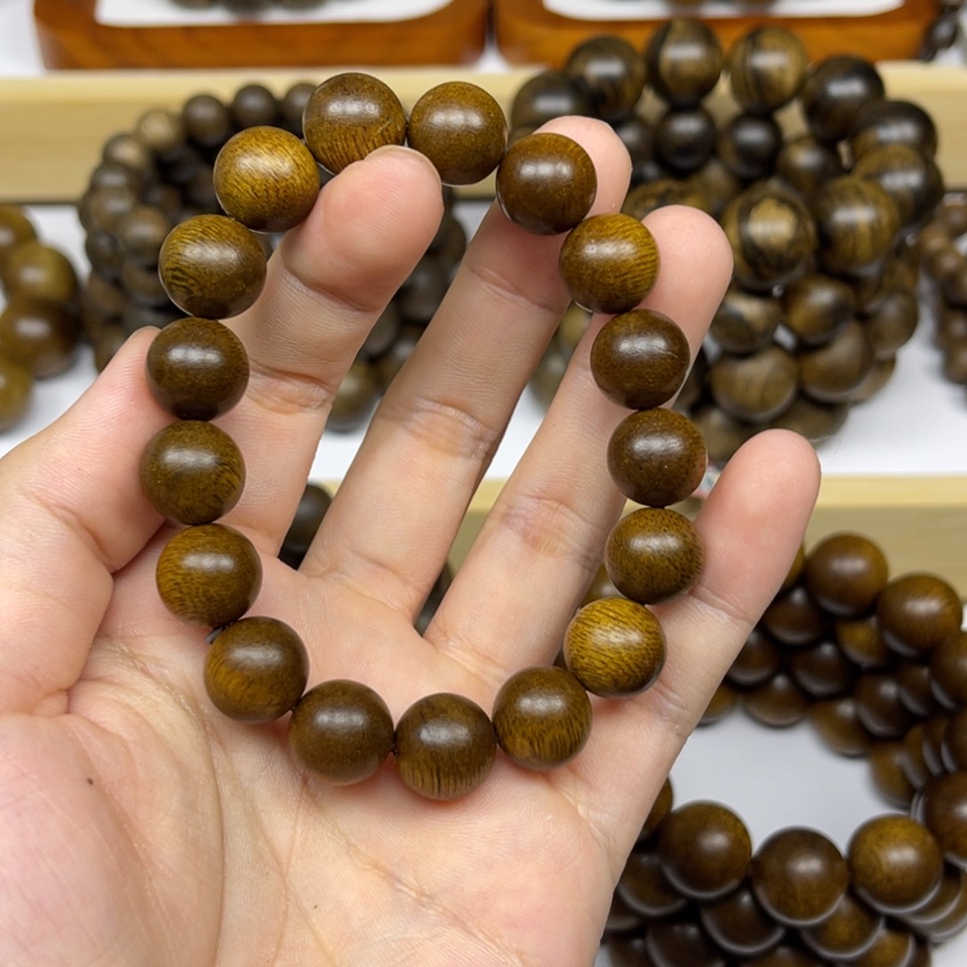 旺***仔沉香手串越南芽庄黄棋楠1.2