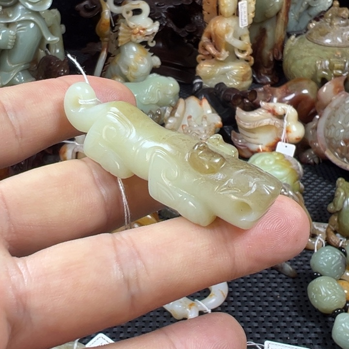 和田玉挂件未镶嵌