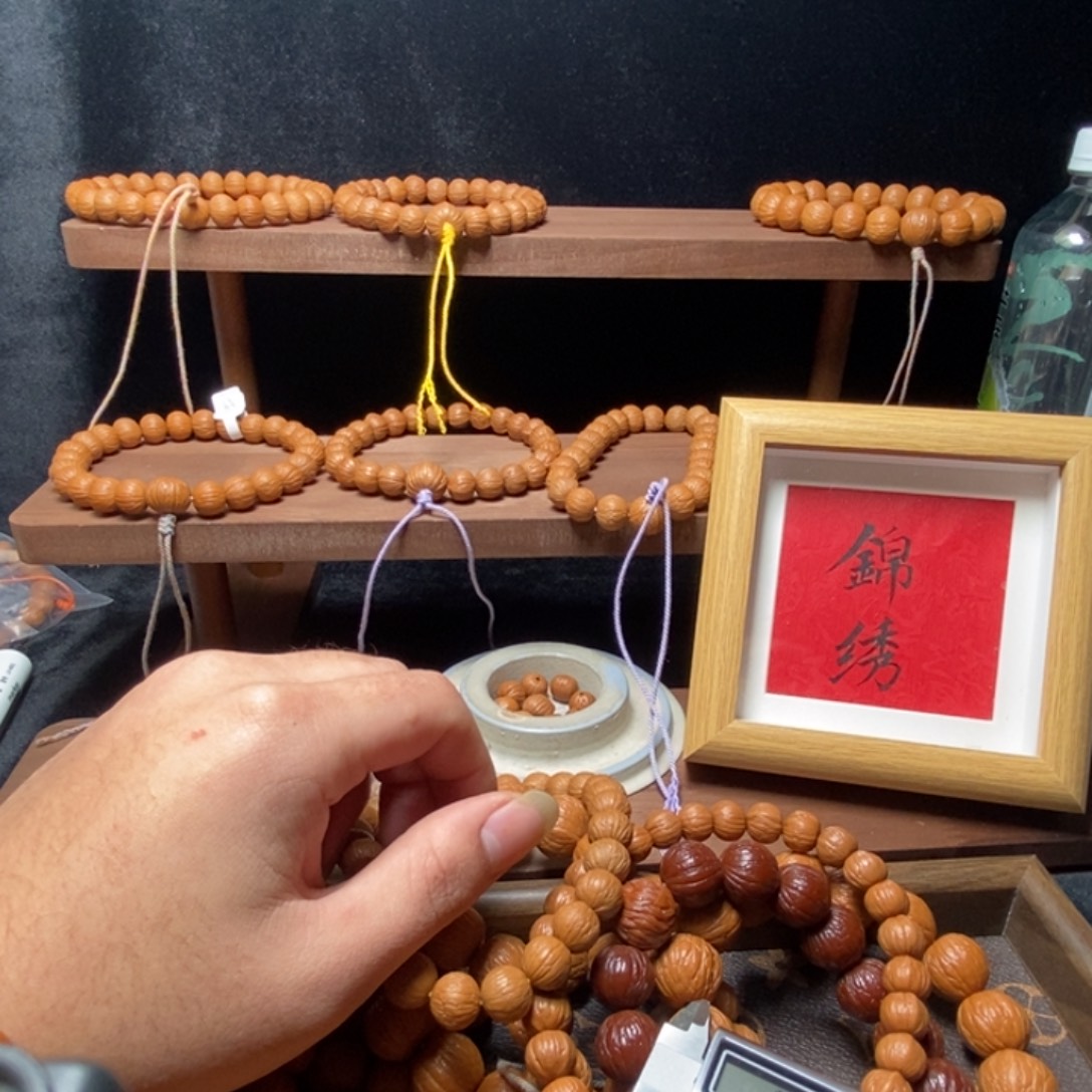 大****猴头核桃吊坠原皮原色风羽11三维通尺