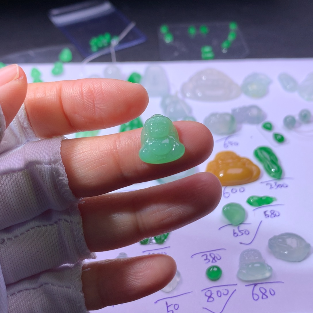 翡翠未镶嵌耳饰宝宝佛