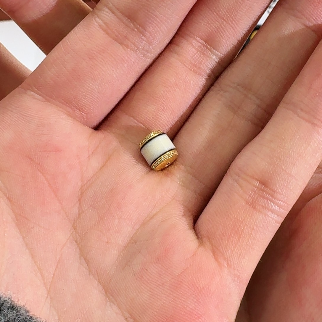 9***7桃核吊坠7.5MM剁珠