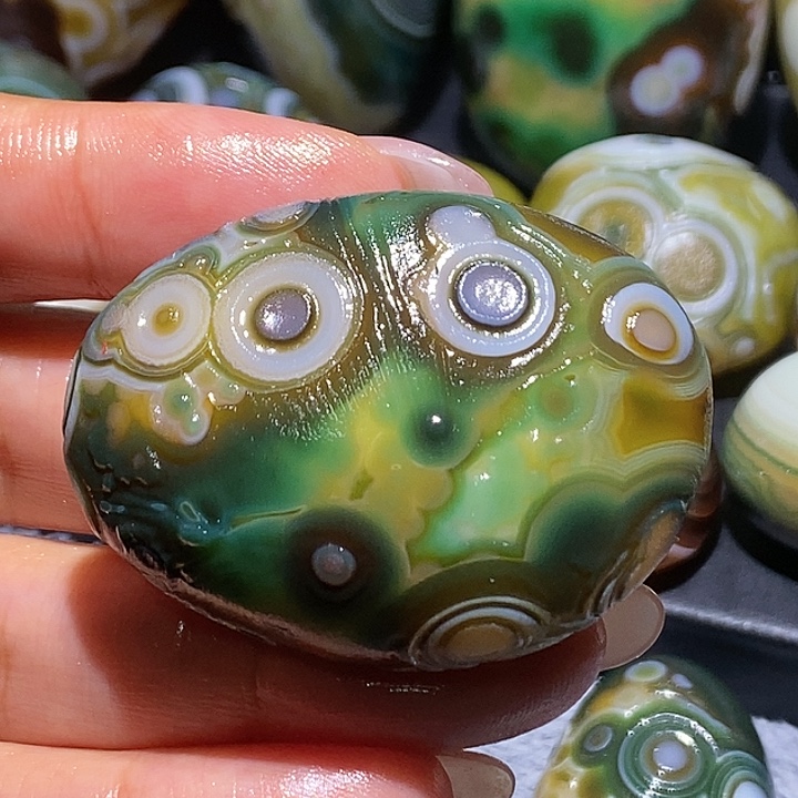 玛瑙/玉髓未镶嵌珠宝奇石128