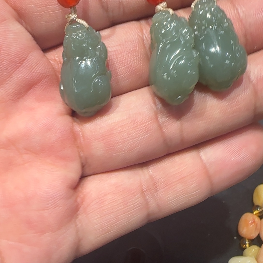 和田玉（糖玉）未镶嵌颈饰和田玉貔貅多样性发一