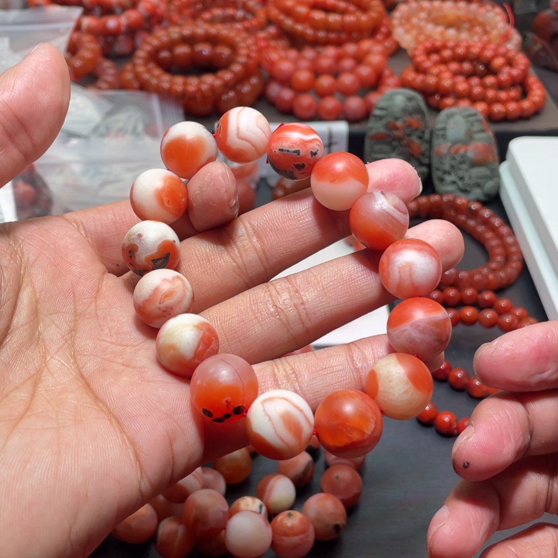 南红玛瑙手链未镶嵌