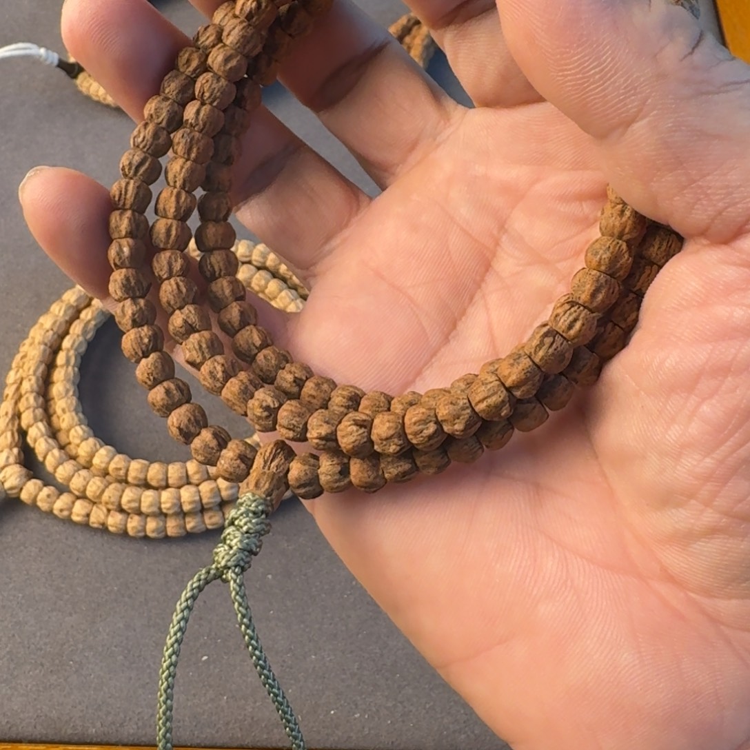 重***)柏香籽/百香籽吊坠