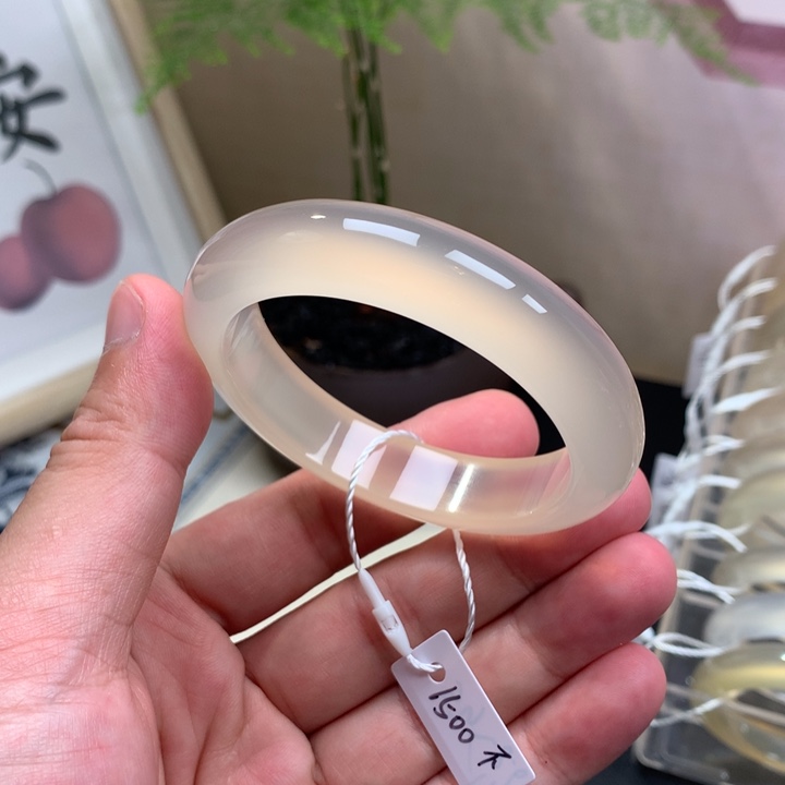 不***乱手镯玛瑙/玉髓未镶嵌