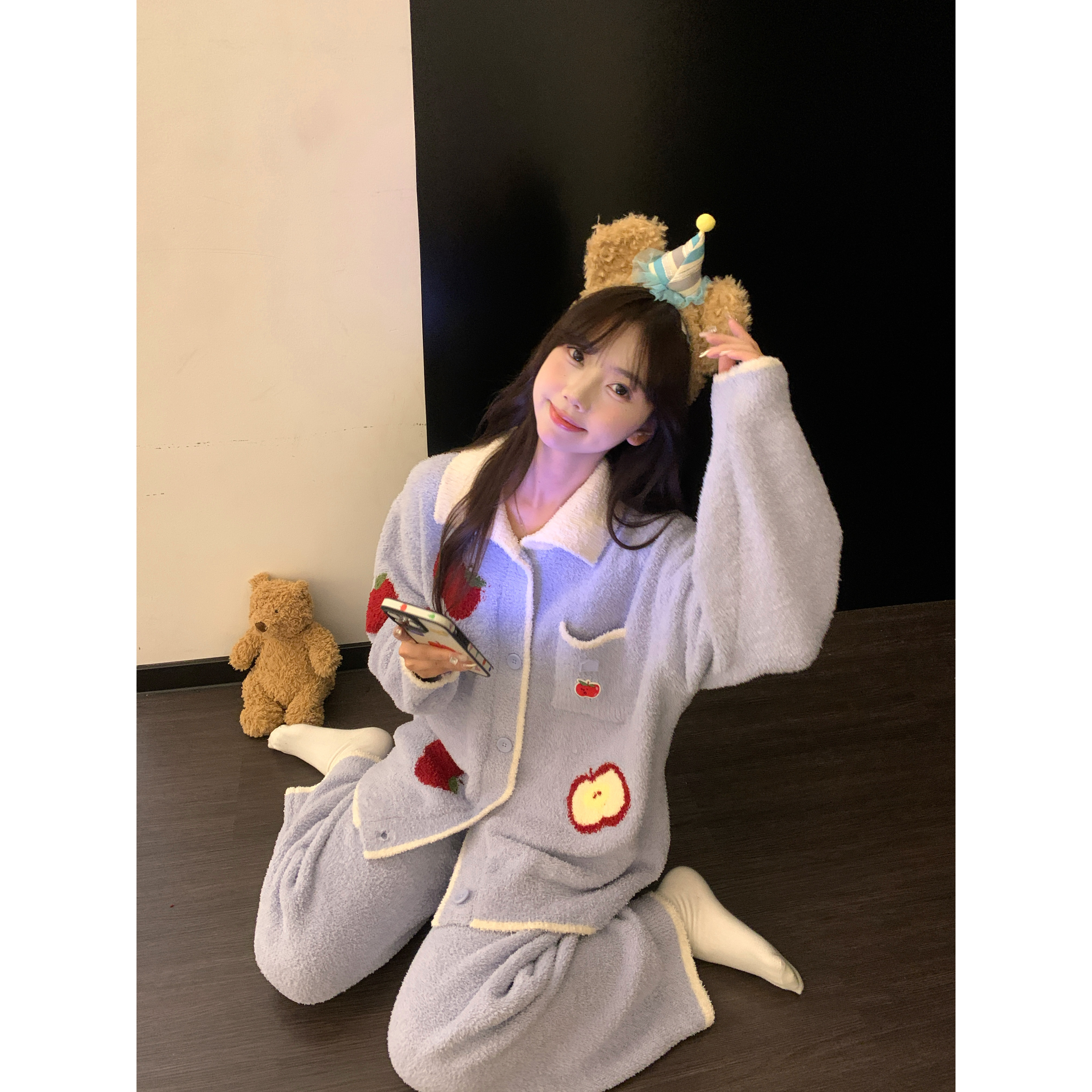 可爱软糯苹果印花半边绒睡衣女秋冬新款长袖长裤家居服套装可外穿