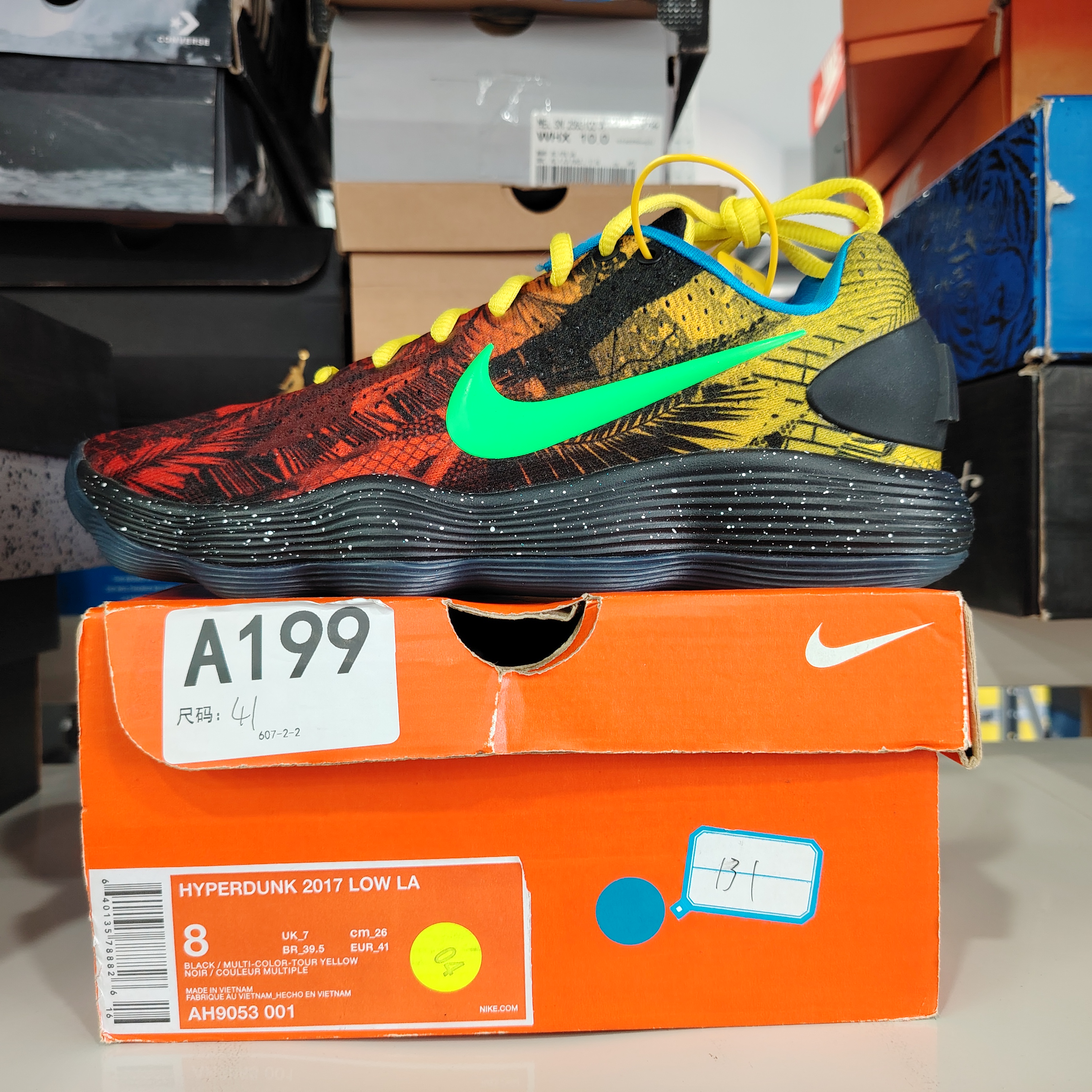 nike 实战球鞋低帮 全新原盒 41码 12.5 sun A199