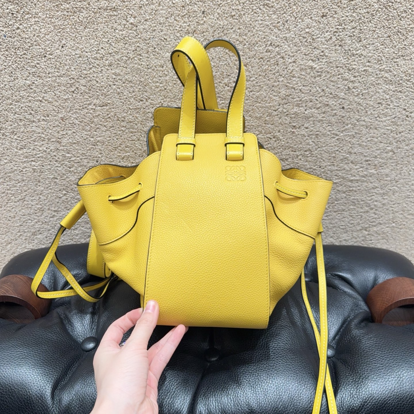 99新 LOEWE/罗意威 hammock吊床包 黄色粒面牛皮 手提单肩斜挎包